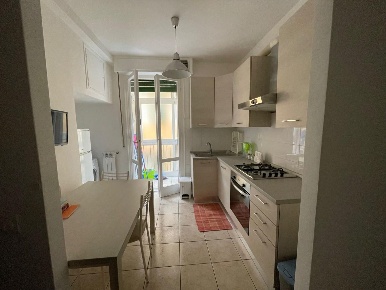 Foto Appartamento a Pisa Santa Maria di 90 m² con 5 locali in affitto