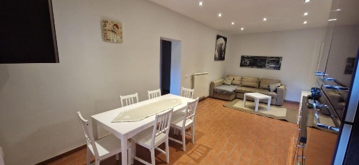 Foto Appartamento a Calci Centro di 90 m² con 4 locali in affitto