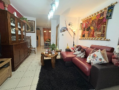 Foto Casa indipendente a Bibbona Centro di 120 m² con 6 locali in vendita