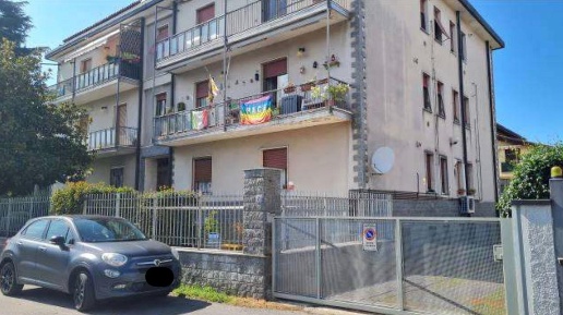 Foto Appartamento a Senago di 74 m² con 5 locali in vendita