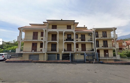 Foto Appartamento in Via Nazionale Guardia 137, Acireale con 4 locali