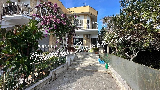 Foto Appartamento a Manfredonia Centro di 98 m² con 3 locali in vendita