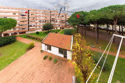 Foto Appartamento a Livorno Coteto di 105 m² con 4 locali in vendita