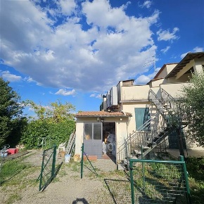 Foto Rustico in via di ugnano, Firenze Mantignano di 120 m² con 5 locali