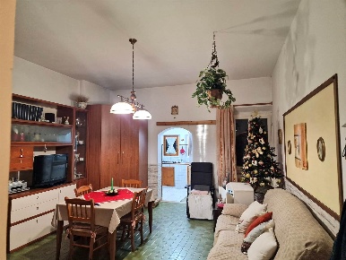 Foto Casa indipendente a Campi Bisenzio Santa Maria di 140 m² con 5 locali