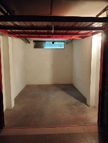 Foto Garage in Viale Ariosto 719, Sesto Fiorentino Sesto Città di 14 m²