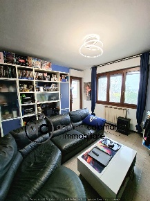 Foto Appartamento a Prato Cafaggio - Grignano di 120 m² con 5 locali