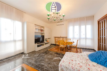 Foto Appartamento in Piazza Tombolan Fava 1, Stra Centro di 120 m²