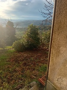 Foto Appartamento a Roccastrada Centro di 80 m² con 6 locali in vendita