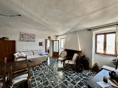 Foto Appartamento a Rio di 75 m² con 5 locali in vendita