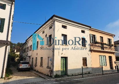 Foto Case semi ndipendenti a Treviso Fiera di 110 m² con 6 locali