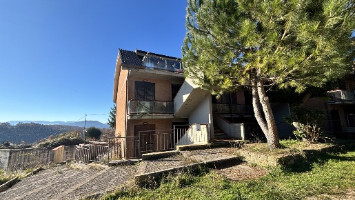 Foto Appartamento in Via cese frascose 24, Torre Cajetani di 45 m²