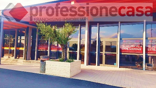 Foto Negozio in Via casilina 0, Castrocielo di 75 m² in affitto