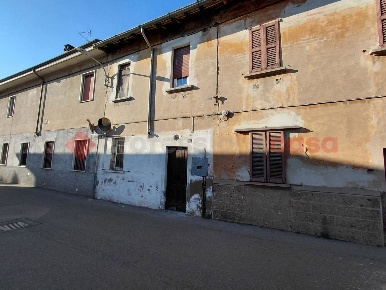 Foto Casa indipendente in Via Piave 29, Buscate di 60 m² in vendita