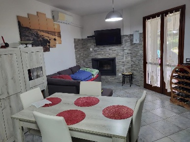 Foto Villa a schiera in LocalitÃ  Suergius de Mari SNC, Pula di 108 m²