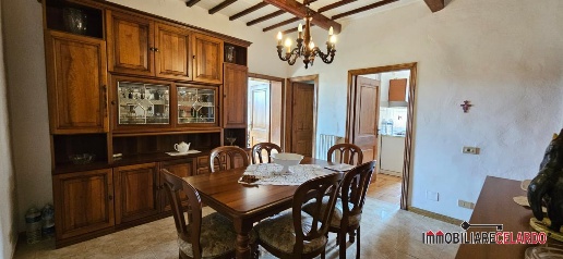 Foto Appartamento a Colle di Val d'Elsa Colle Bassa, Via Gramsci di 110 m²