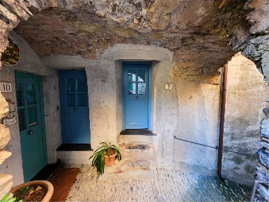 Foto Appartamento in via Carruggiu di Ferrai 8, Castelbianco di 43 m²