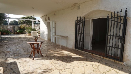 Foto Villa unifamiliare a Polignano a Mare di 70 m² con 3 locali in vendita