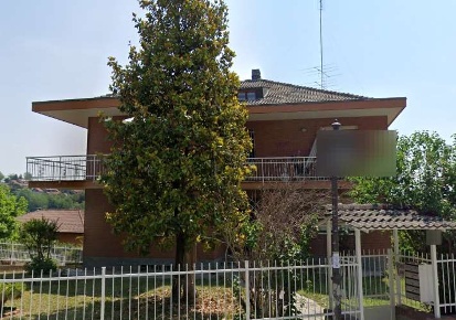 Foto Appartamento in Via Maestra, Pavarolo di 100 m² con 4 locali all'asta