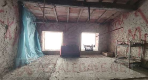 Foto Appartamento in Via Valloscura 9/e, Chiampo Centro di 116 m² all'asta