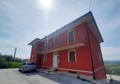 Foto Appartamento in Strada Solfanuccio, San Costanzo Centro di 151 m²