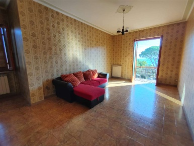 Foto Appartamento a Todi di 134 m² con 5 locali in vendita