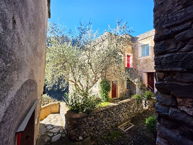 Foto Appartamento in via Carruggiu di Ferrai 2, Castelbianco di 68 m²