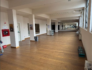 Foto Ufficio in viale V Veneto, Forlì Viale Vittorio Veneto di 1500 m²