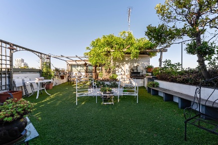 Foto Appartamento in Via Melchiorre Gioia 66 A, Milano Centrale di 220 m²