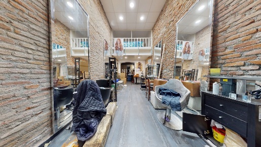 Foto Negozio in Via Padova 3, Milano Pasteur di 33 m² con 2 locali