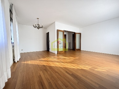 Foto Appartamento a Venezia Mestre di 146 m² con 9 locali in vendita