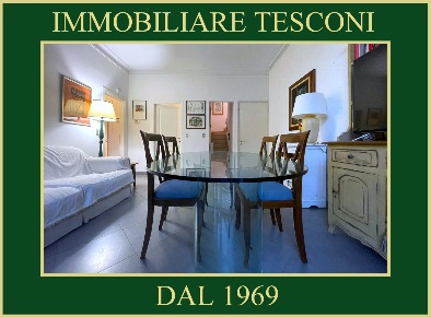 Foto Appartamento in via colombo 10, Pietrasanta di 107 m² con 5 locali