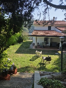 Foto Villa unifamiliare in via morozzo, Quiliano Centro di 124 m²