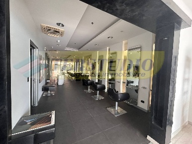 Foto Ufficio in Via Papa Giovanni XXIII, Capriate San Gervasio di 60 m²