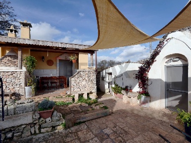 Foto Villa unifamiliare in Strada Comunale Chiancarosa, Putignano di 300 m²