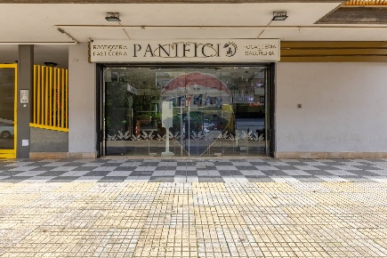 Foto Locale commerciale in Via Giacomo Giacobelli, Bari Loseto di 134 m²