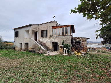 Foto Casa indipendente in contrada coste tronto, Controguerra di 160 m²