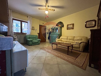 Foto Appartamento in Via Brindisi, Casamassima di 90 m² con 3 locali