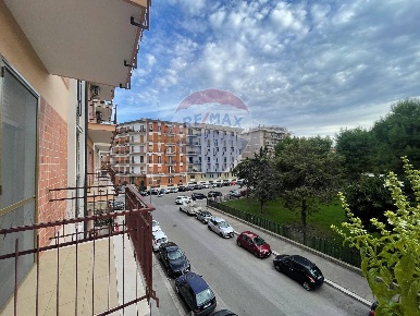 Foto Appartamento a Bari Poggiofranco di 80 m² con 2 locali in vendita
