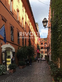 Foto Appartamento in Via Del Babuino, Roma Piazza del Popolo di 250 m²