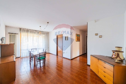 Foto Appartamento in Via Alcide de Gasperi, Scanzorosciate Scanzo Rosciate