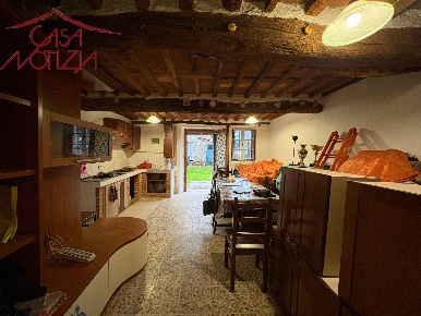 Foto Case semi ndipendenti in Via San Quirico, Capannori Verciano - Guamo