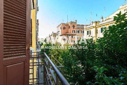 Foto Appartamento in Via Francesco Caracciolo, Roma Cipro di 87 m²