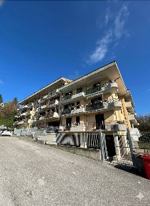 Foto Appartamento in Contrada San Tommaso, Avellino di 100 m² con 3 locali