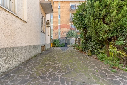 Foto Villa bifamiliare in via Mameli, Rho San Carlo - San Paolo di 210 m²
