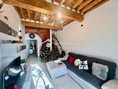 Foto Casa indipendente a Lucca San Pietro a Vico - San Cassiano di 168 m²