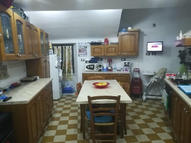 Foto Appartamento a Carrara Centro di 130 m² con 5 locali in vendita