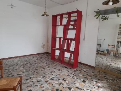 Foto Locale commerciale a Lucca Marco Polo - Don Bosco di 40 m² in affitto