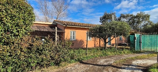 Foto Villa bifamiliare a Pisa Ospedaletto di 70 m² con 3 locali in affitto