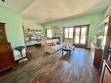 Foto Appartamento in Via Cesare Battisti, Reggio di Calabria Centro Storico